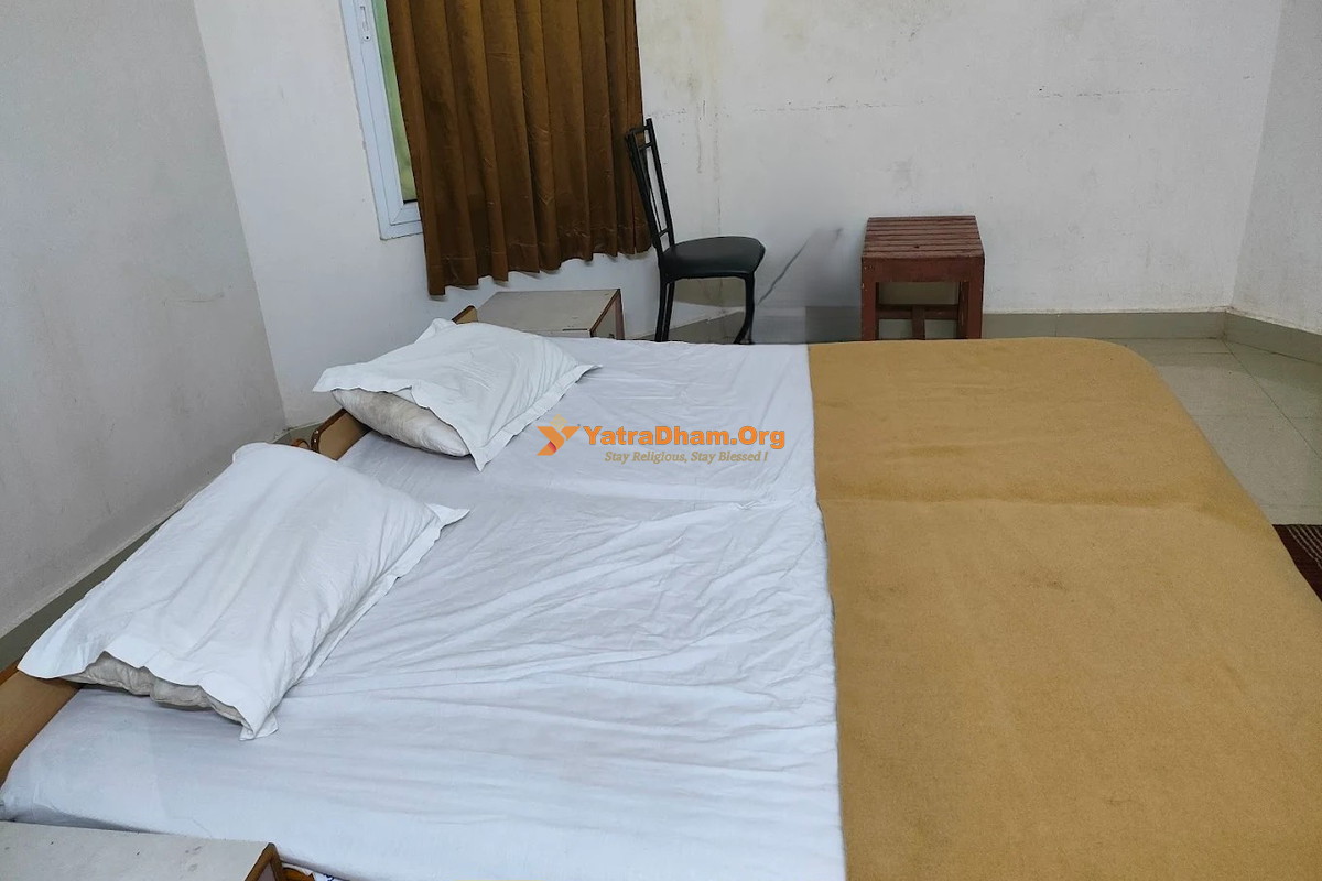 Hotel Haritha (APTDC) Kailasnathkona Room