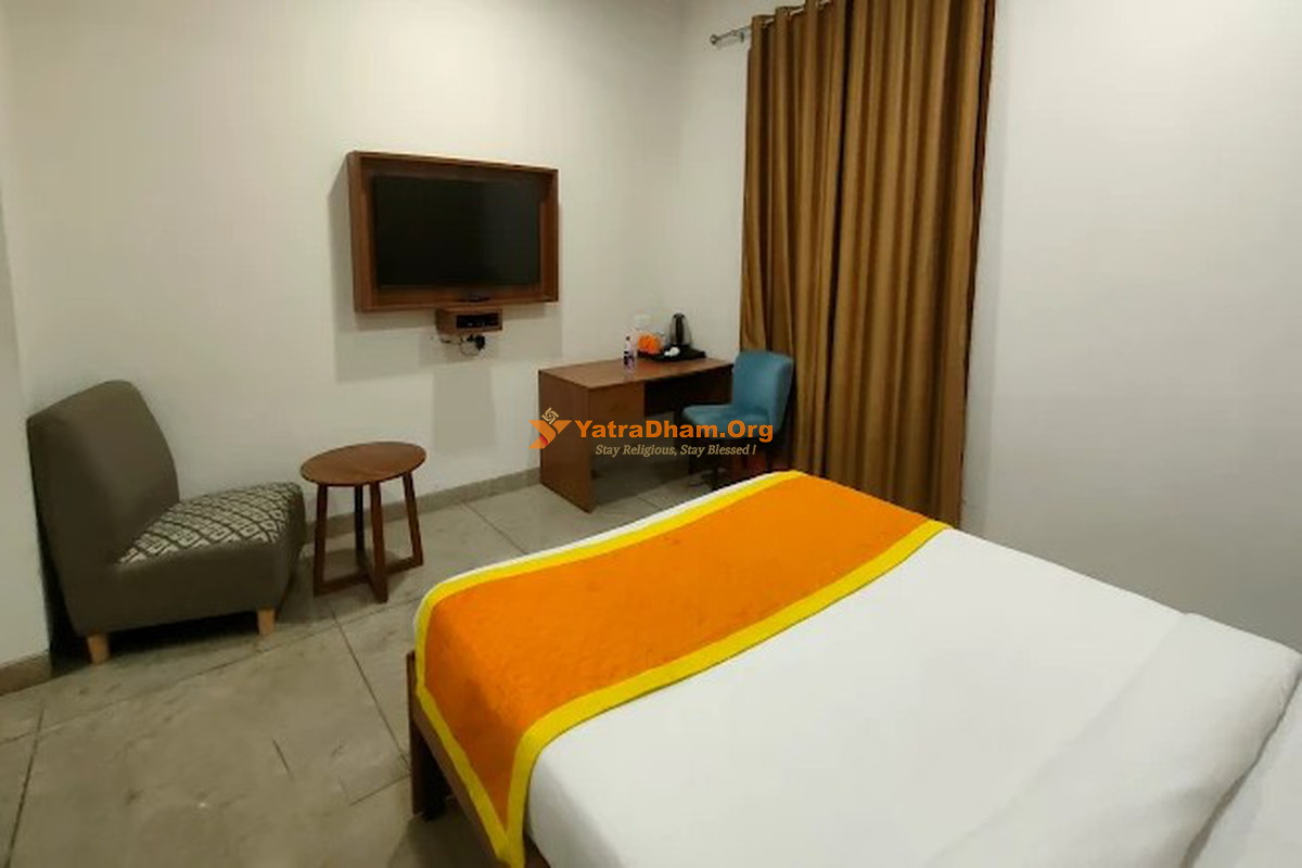 Southern Grand Kashi Varanasi 2 Bed Super Deluxe AC Room