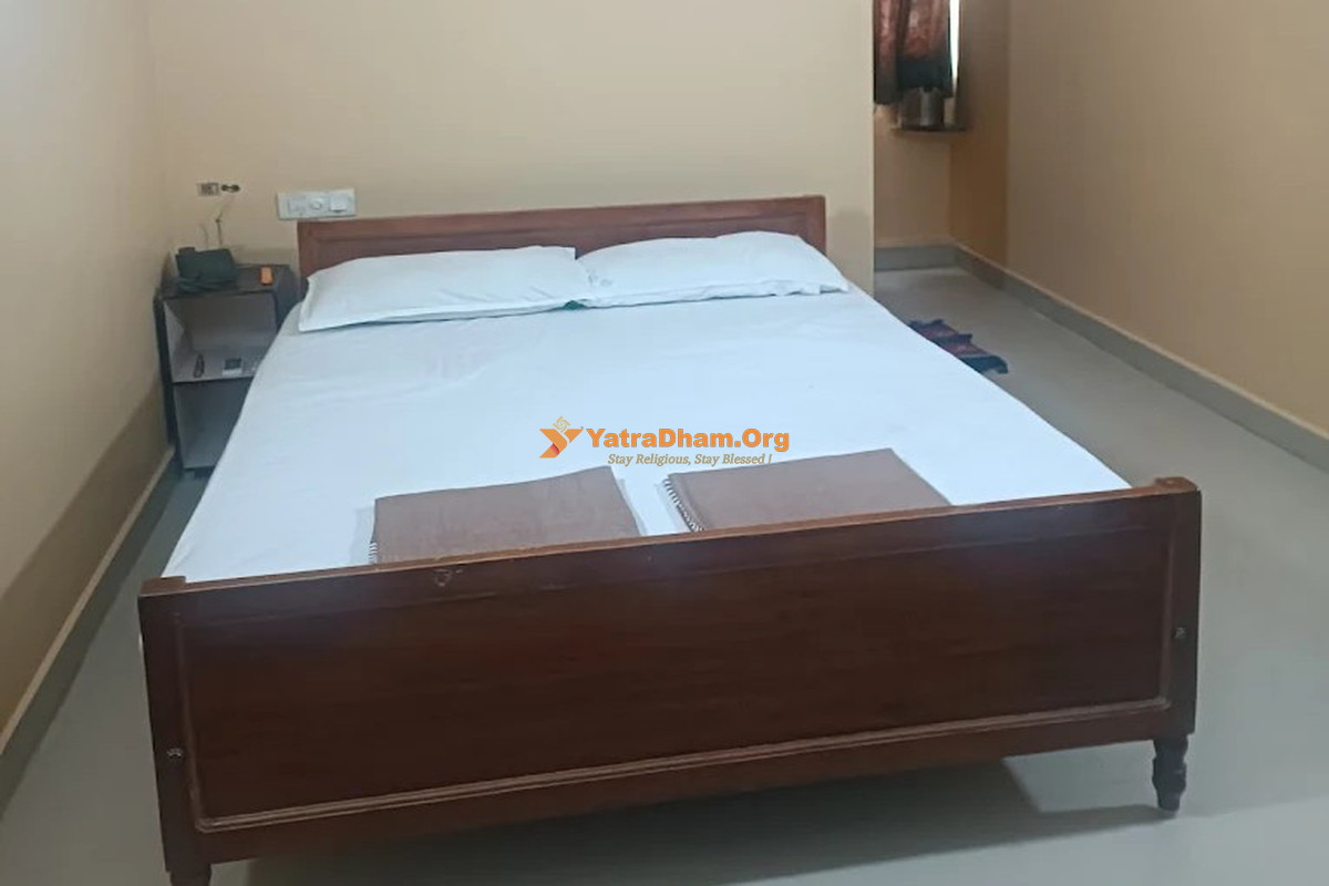 Vishaka Residency Lodge - Tiruchendur 2 Bed Room View