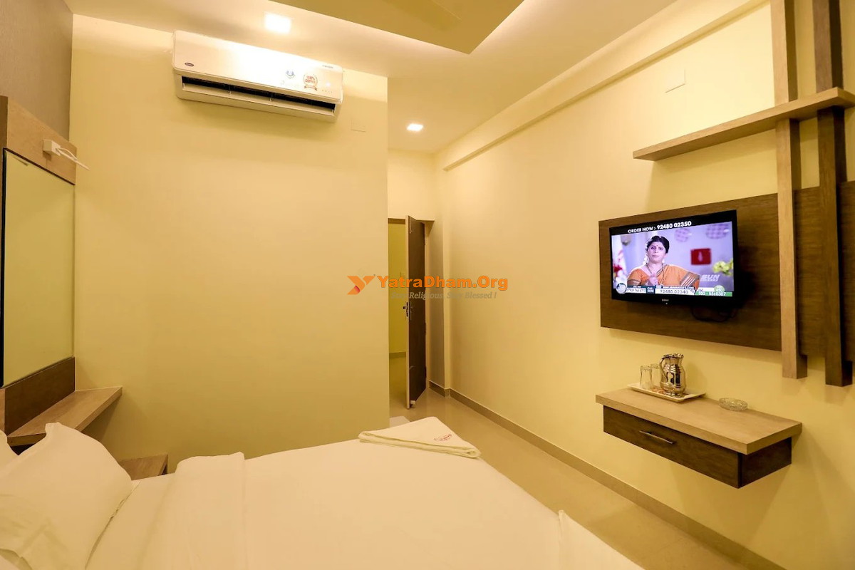 Hotel Jayam - Palani 2 Bed Room View