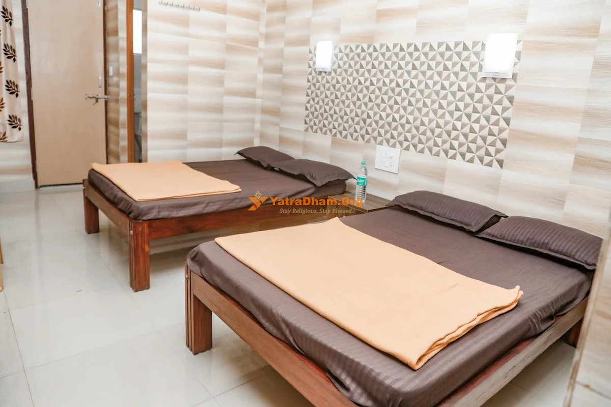 Shree Matha Residency Boarding and Lodging Hornadu 4 Bed Room View