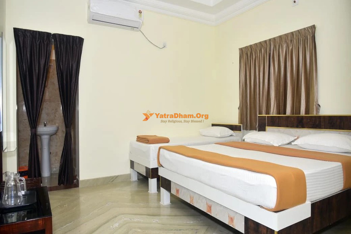 Chellam Inn Lodge - Tiruchendur 3 Bed Room View