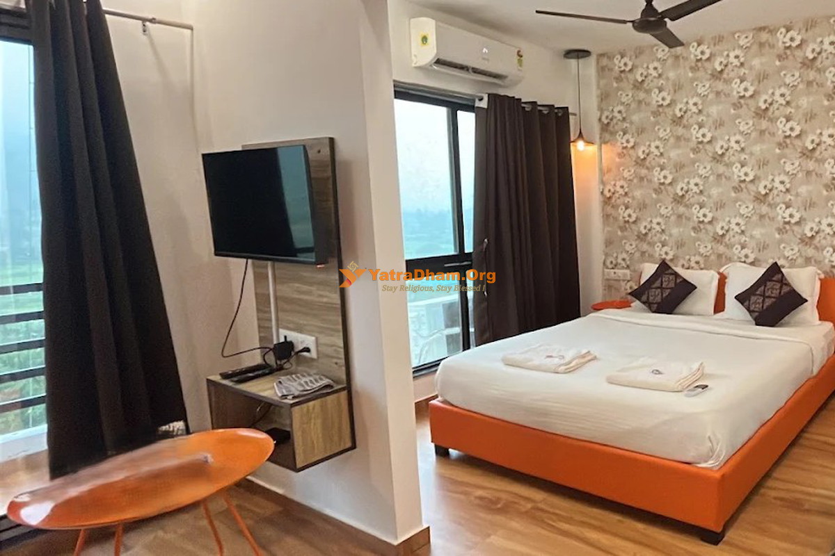 Strawberry Hills Hotel & Resorts Hatgad 2 Bed Room View