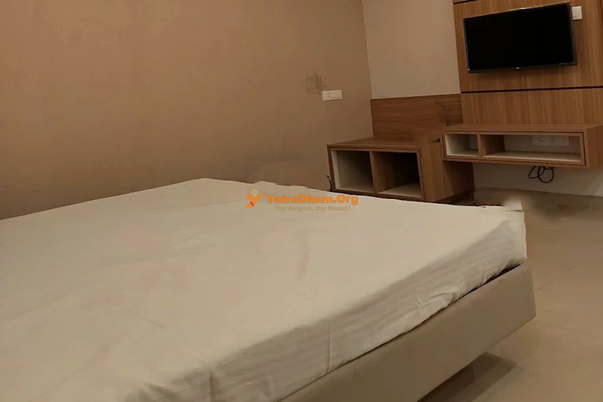Pandit Shree Suryanarayan Vyas Dharamshala Ujjain 2 Bed Room