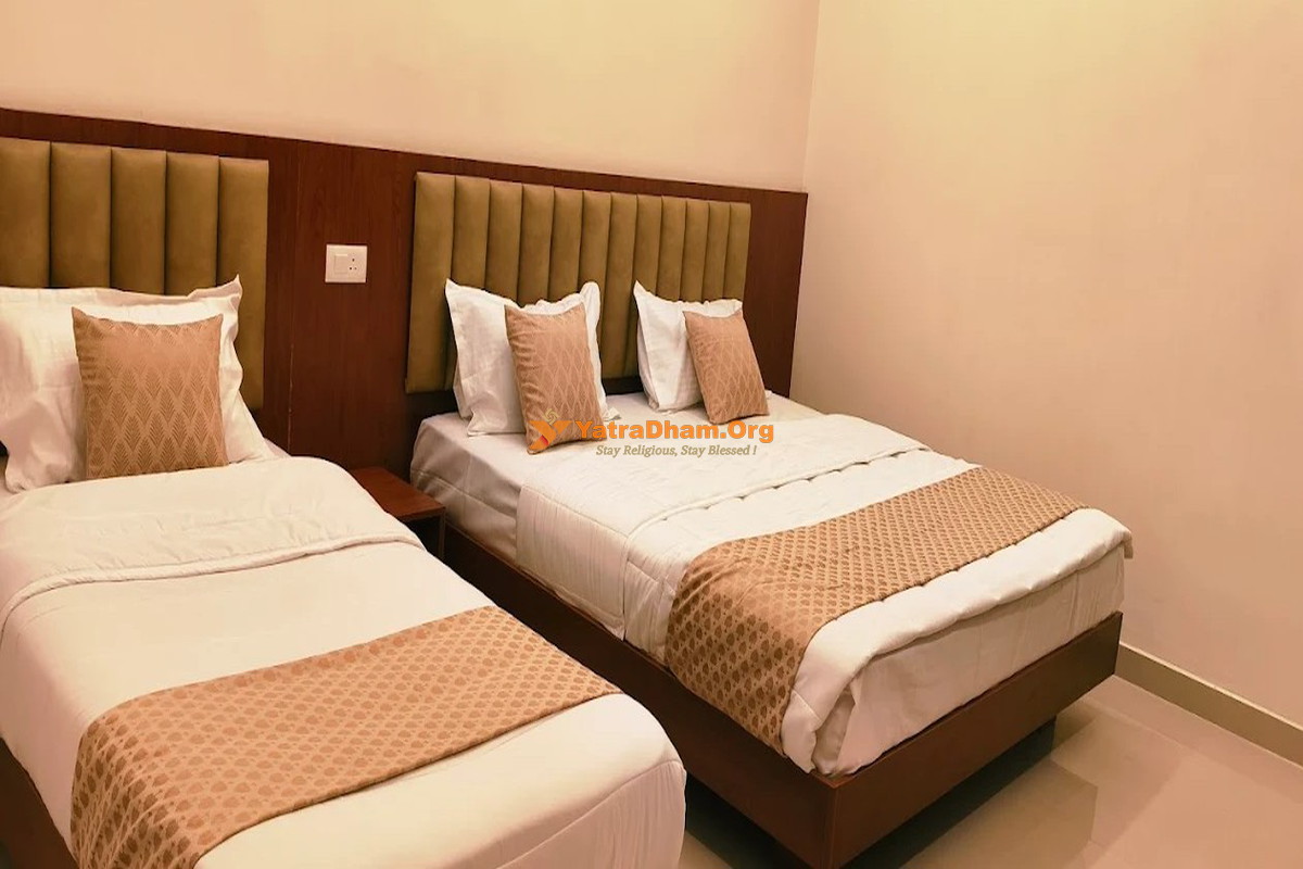 Hotel Yathra Atithya Dharmasthala 3 Bed Room