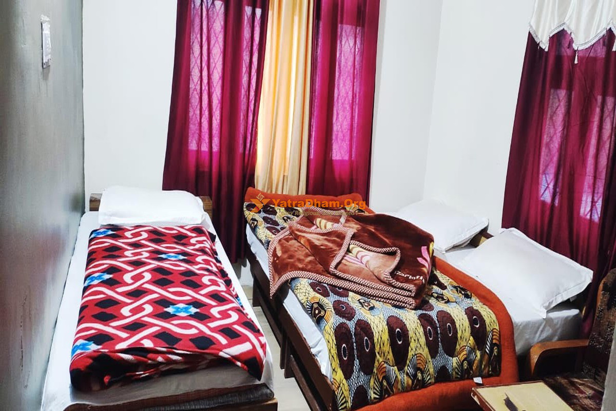 Narmada Bhawan Badrinath 3 Bed Room View
