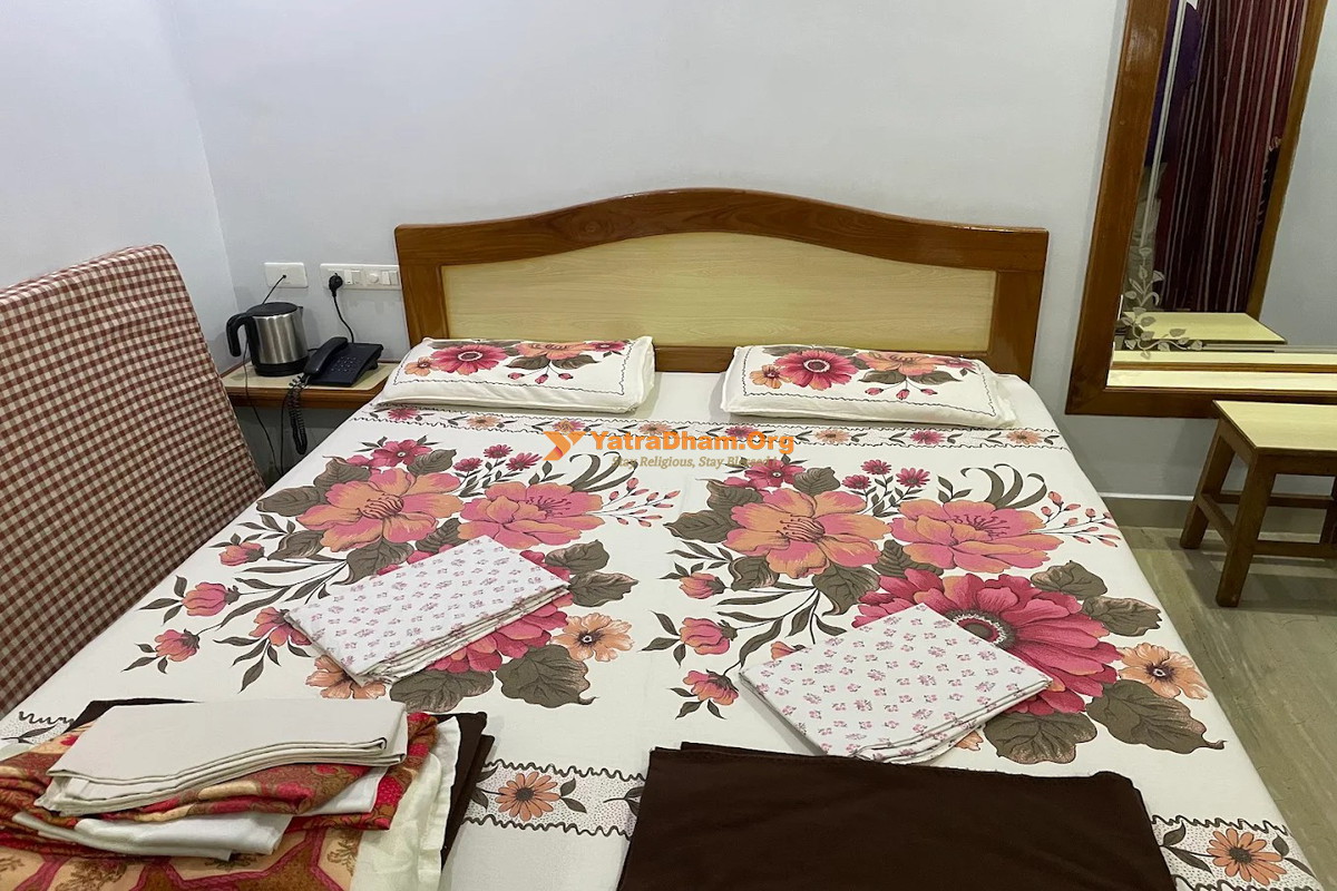 Sivamurugan Lodging - Tiruchendur 2 Bed Room View