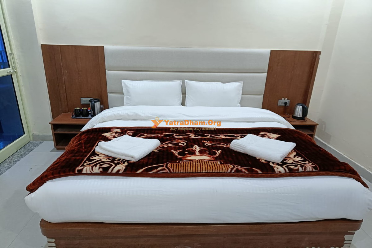 Hotel Govind Rudraprayag 2 Bed Room View