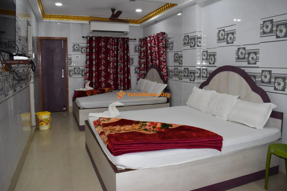 Hotel Mahamaya Dham - Digha 4 Bed Room View