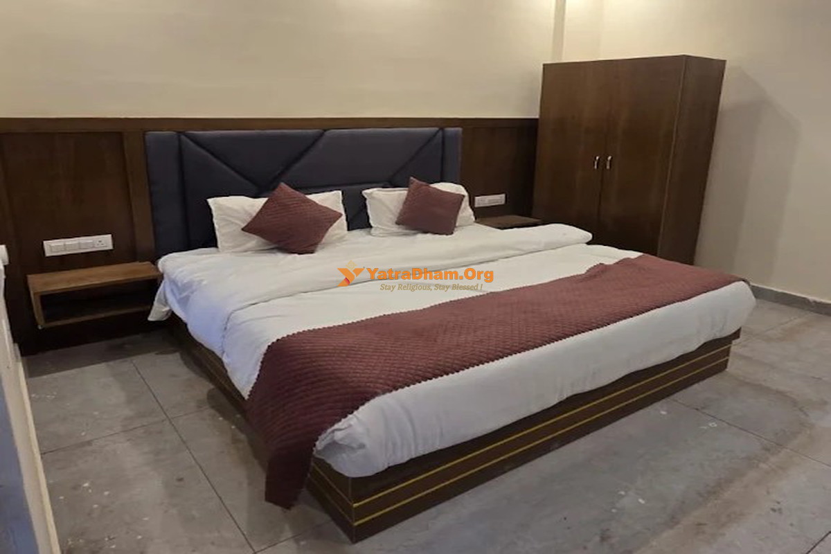 Hotel Shesh Dhara - Pandukeshwar 2 Bed Room View