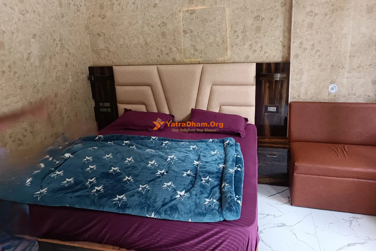Hotel Mansrovar - Pandukeshwar 2 Bed Room View