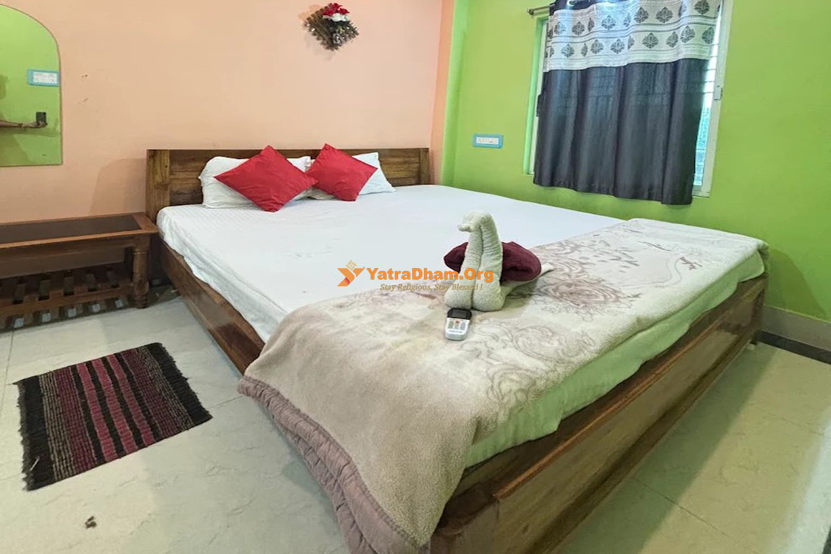 Maruti Guest House - Jagannath Puri 2 Bed Room View