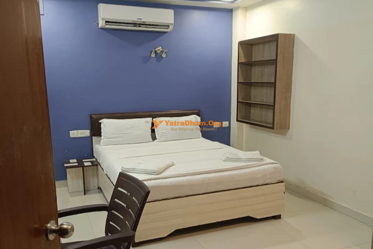 Hotel Shri Hari Residency - Kanchipuram  2 Bed Room View