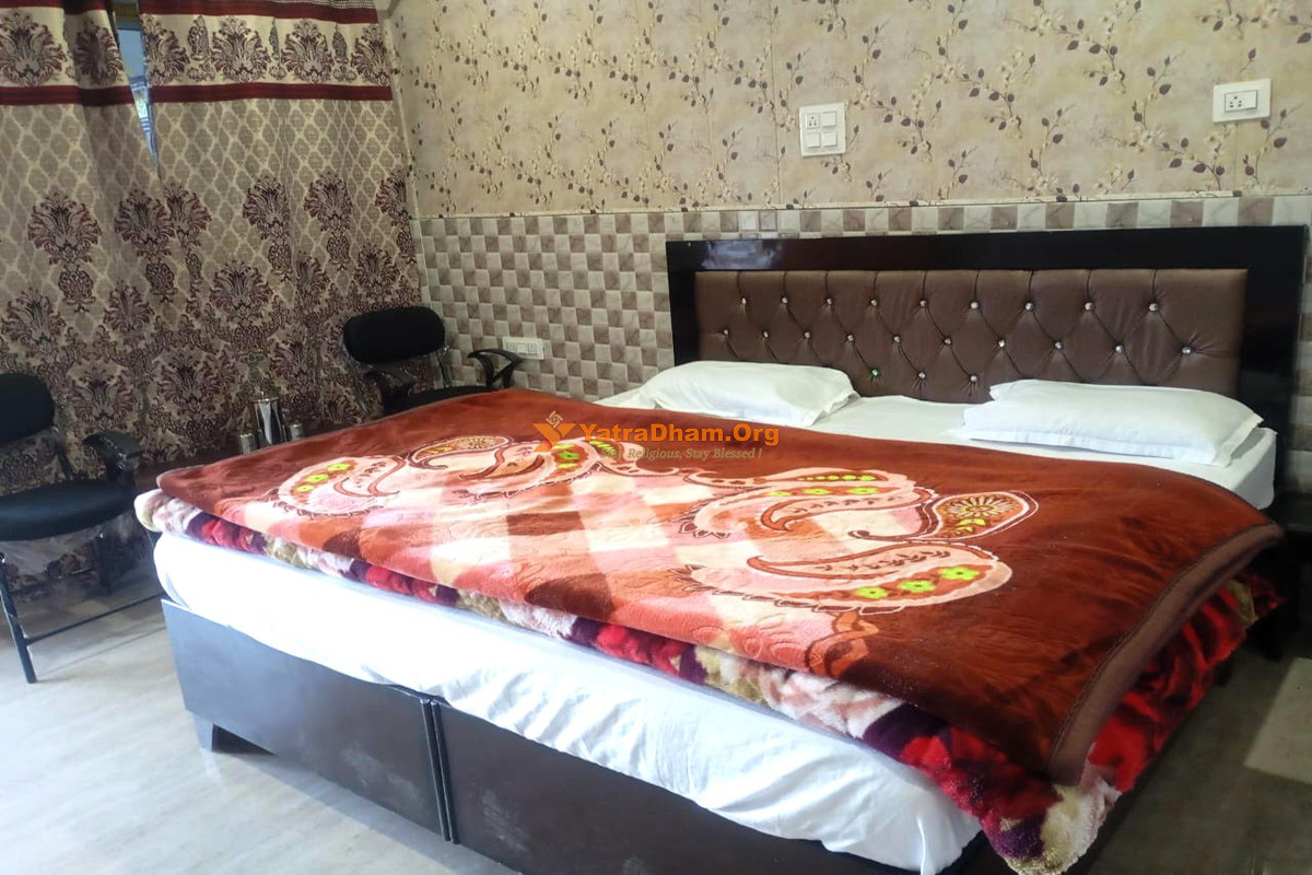 Tirath Niwas Kharsali Yamunotri Room