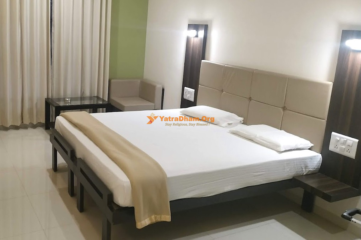 Hotel Alekha Gateway Sirsi 2 Bed Room View