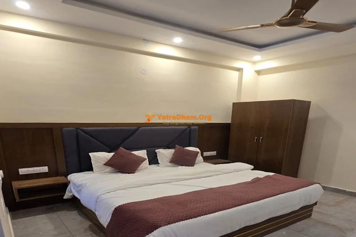 Hotel Shesh Dhara - Pandukeshwar 2 Bed Room View