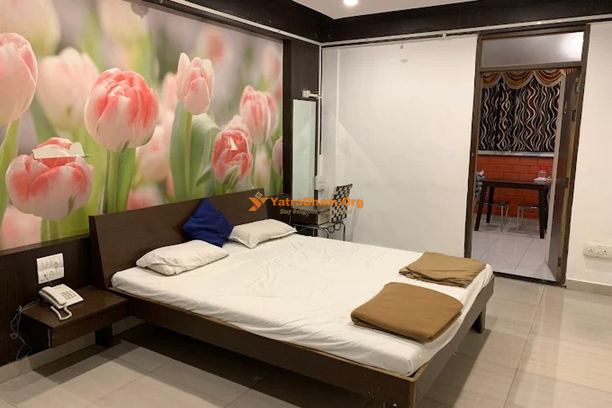 Hotel Maratha Palace Satara Room