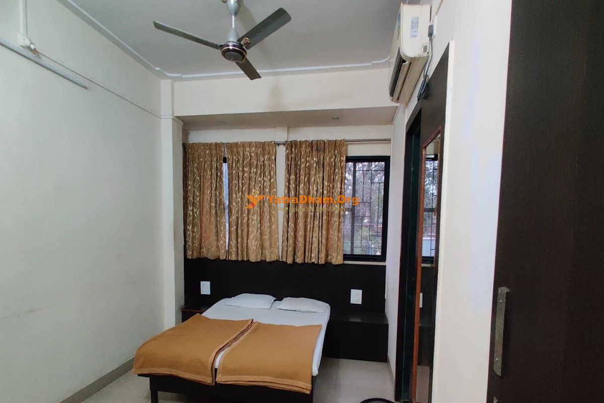 Hotel Shreeman Satara 2 Bed Room