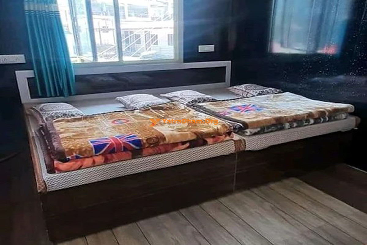 Hotel Narayan Dham - Sonprayag  4 Bed Room 