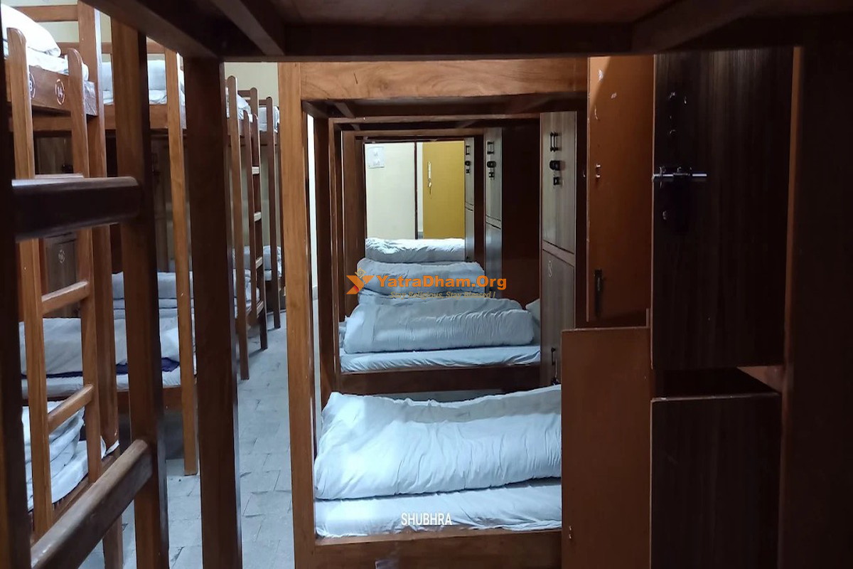 Yatri Niwas (GMVN) Badrinath Bunk Bed Dormitory Room