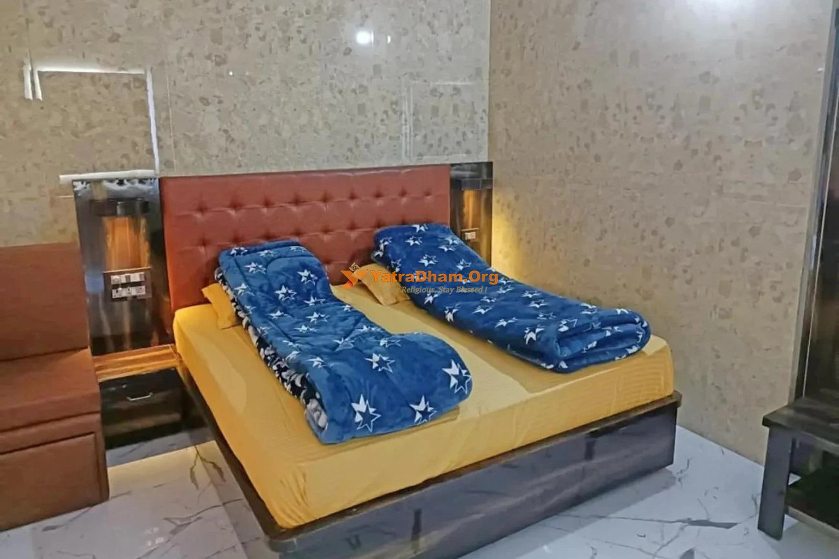 Hotel Mansrovar - Pandukeshwar 2 Bed Room View
