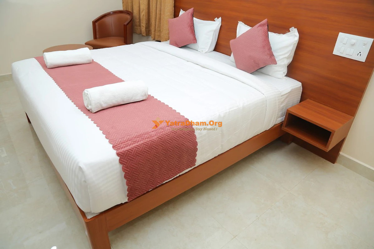 Hotel Balaji Green Park - Tirupati 2 Bed Room View