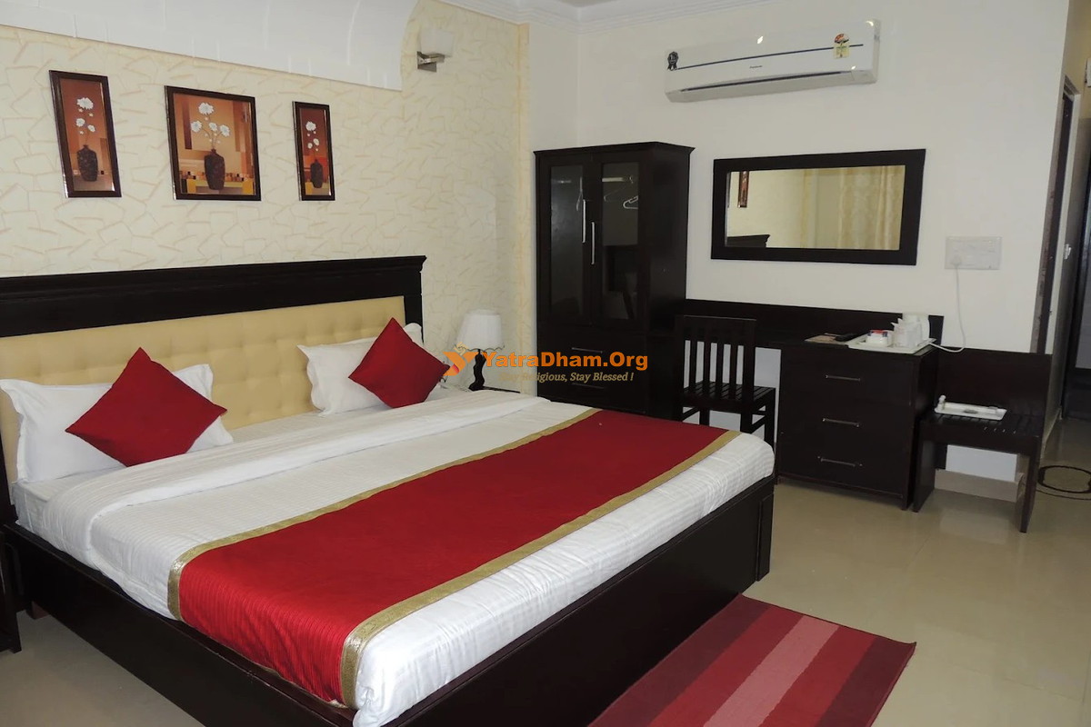 Hotel Yog Vashishth - Rishikesh 2 Bed Room View