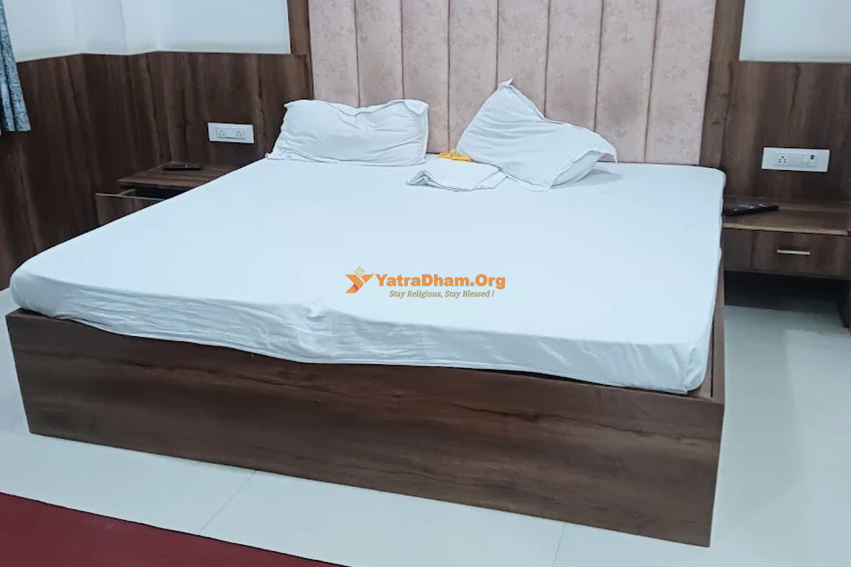 Delhi Shree Dham Vrindavan Room View