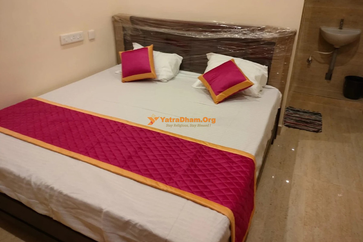 Hotel Vamsi Residency - Palani 2 Bed Room View