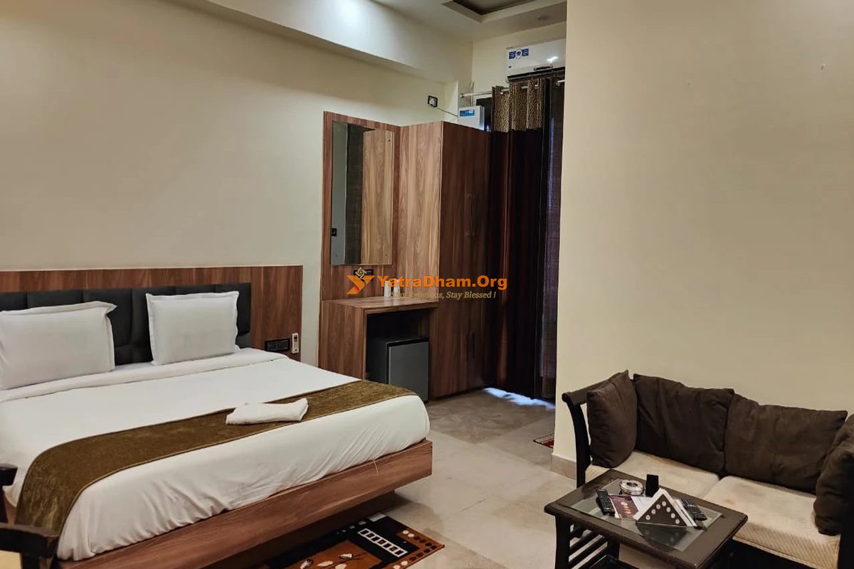 Hotel Ratan Royal inn - Datia 2 Bed Room View