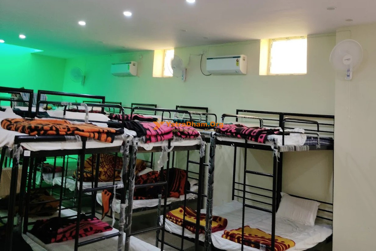 Sachdev Bavan Rangwali Dharmashala Vrindavan Dormitory Hall