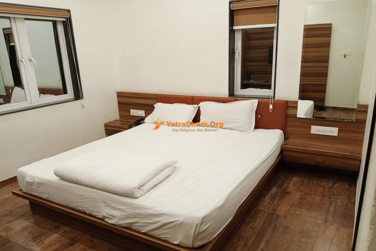 The Grand Shiva Hotel Gondal Room View