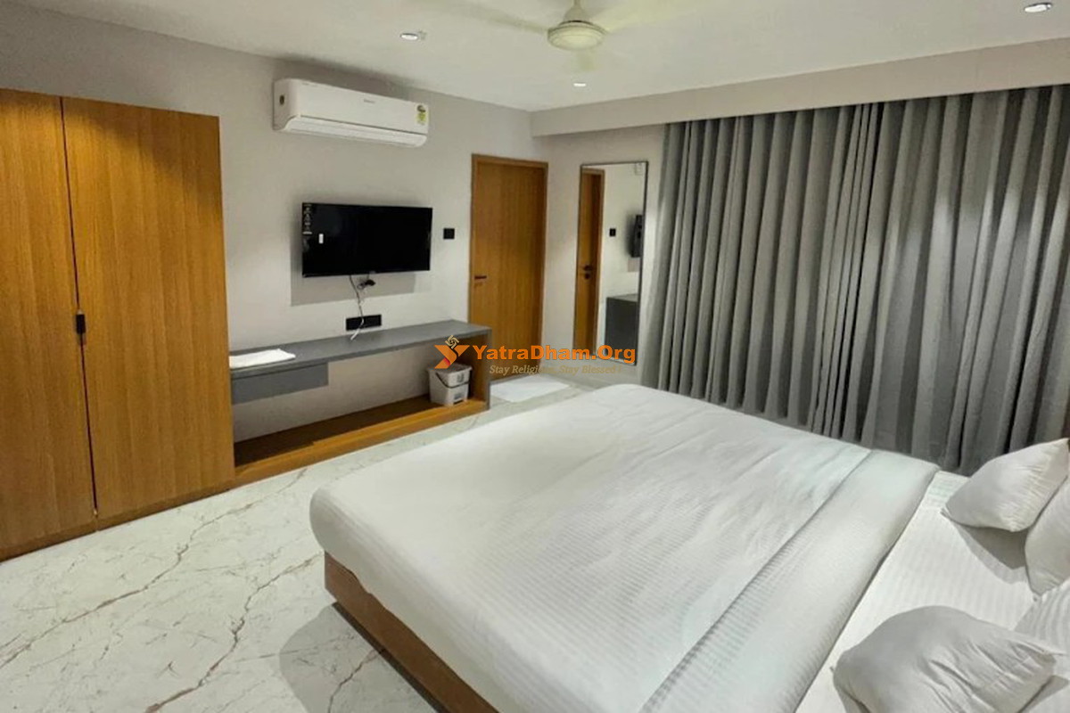 Hotel Vantara Inn Dwarka Room View