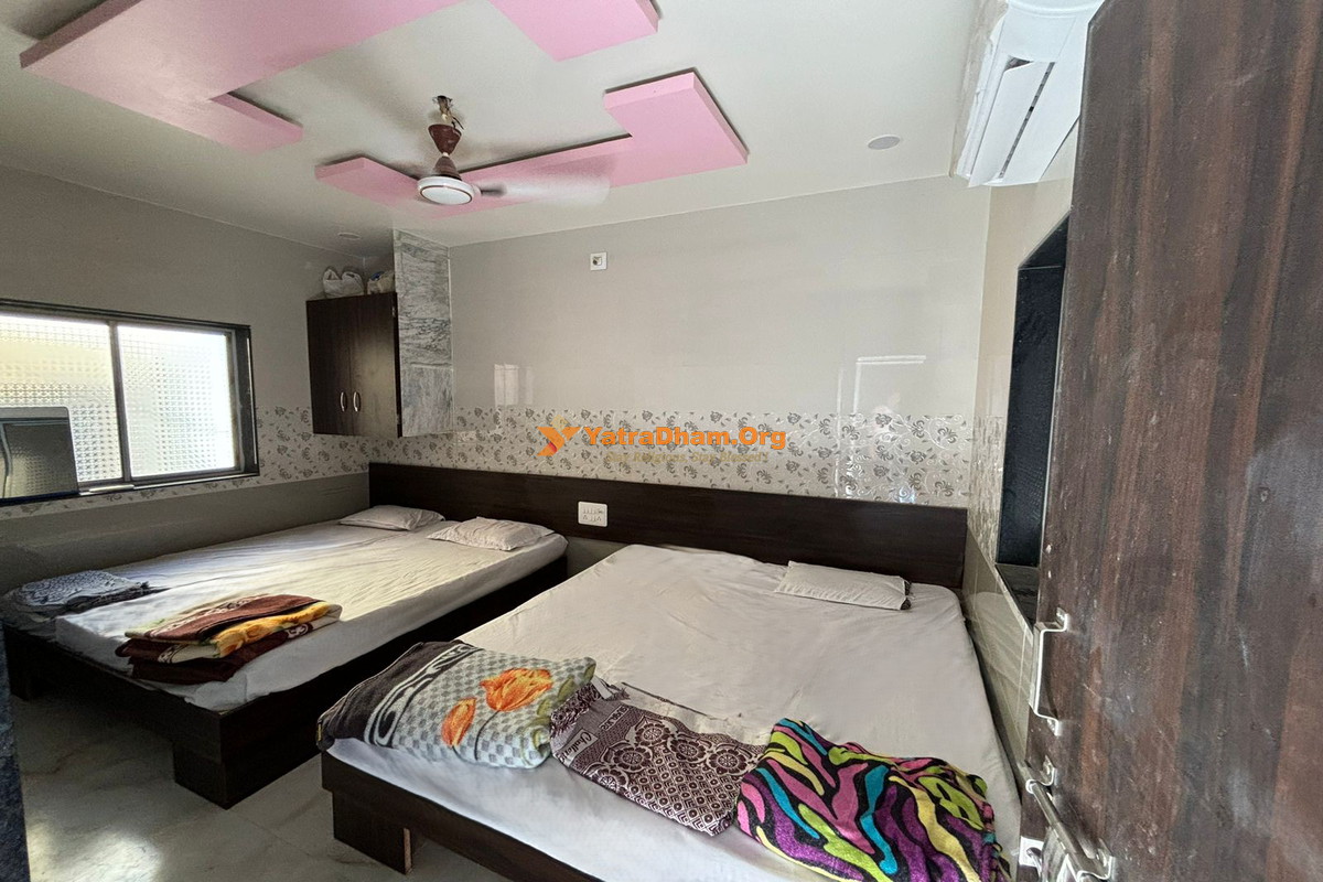 Prem Pravah Banglow Dwarka Room View