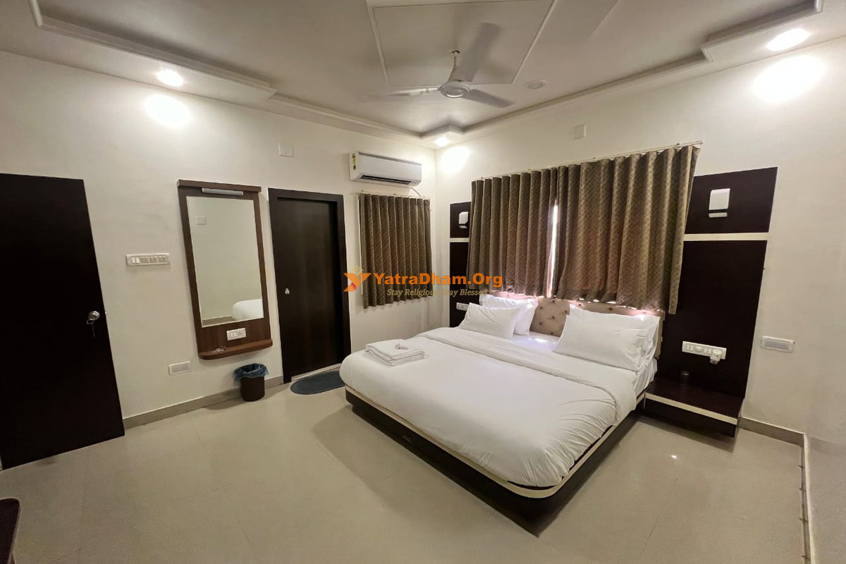Hotel Rudra Plaza Dwarka Room View
