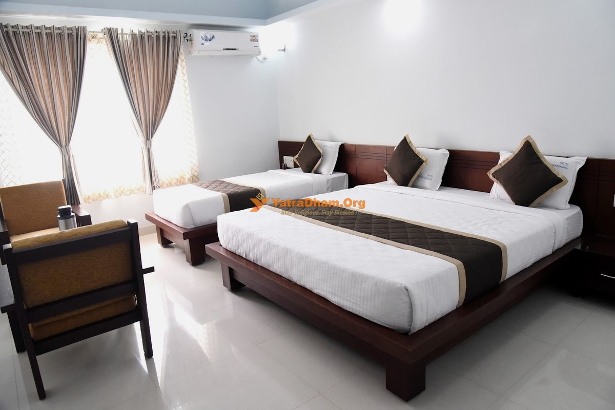 Hotel Akshayadhara Subramanya 3 Bed Room