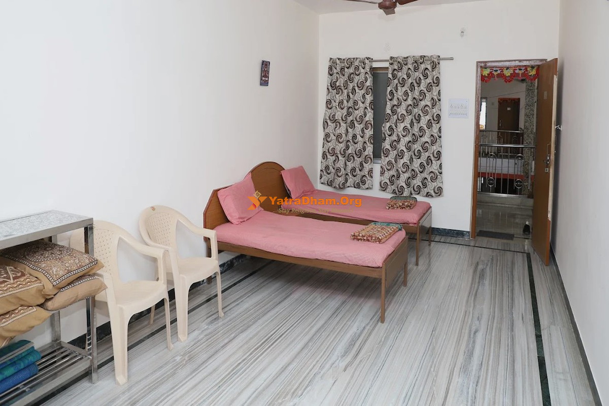 Bhai Bahen Jain Dharamshala Palitana Room View