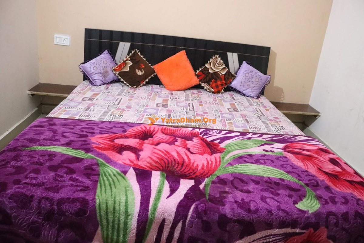 Shri Swaminarayan Ashram Vrindavan 2 Bed Room