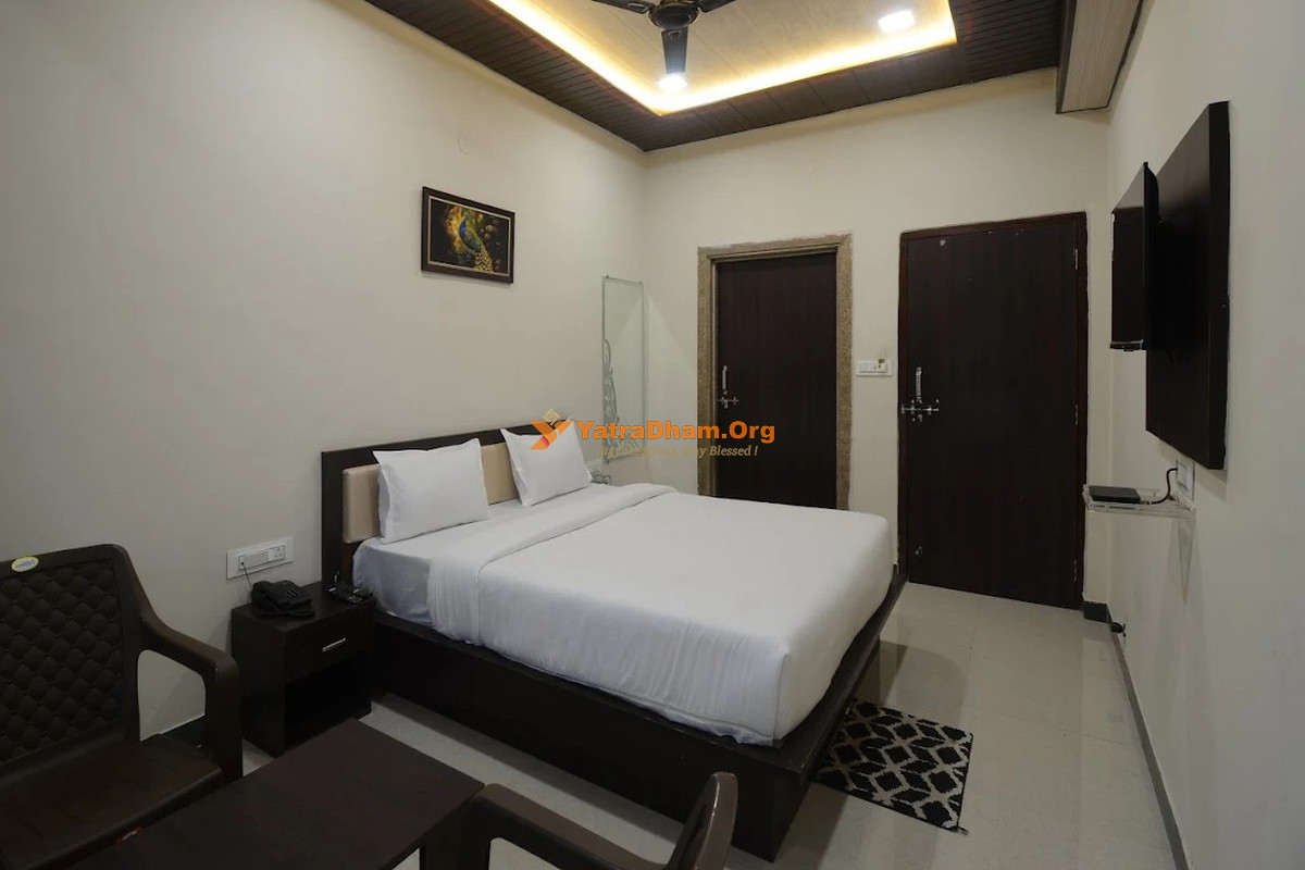 Hotel Shree Dhwaja Inn Nathdwara 2 Bed Room View