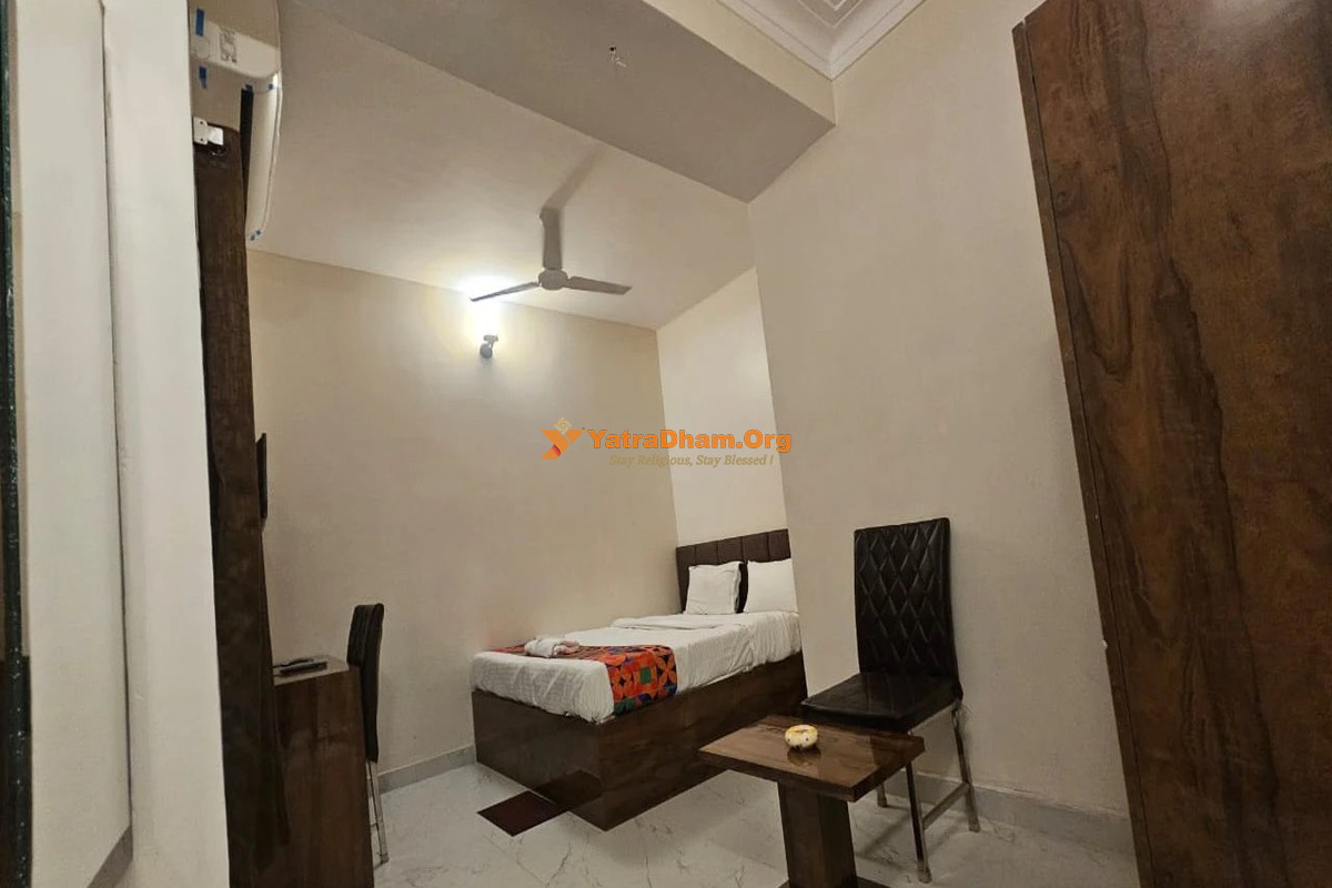 Golden Retreat Guest House Kolkata 2 Bed Room