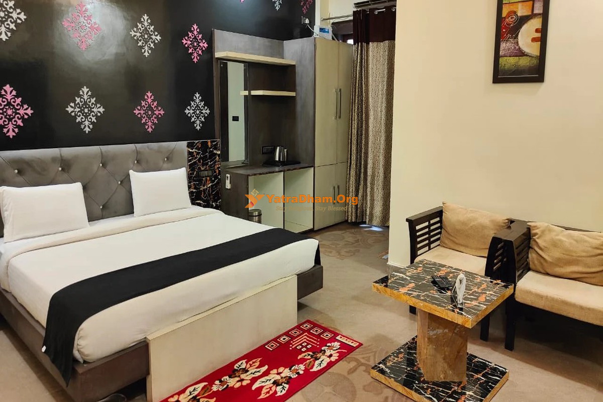 Hotel Ratan Royal inn - Datia 2 Bed Room View