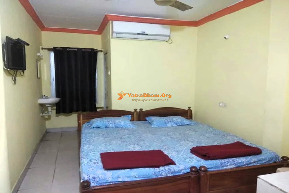 Chandana Sai Residency Aswaraopate 2 Bed Room