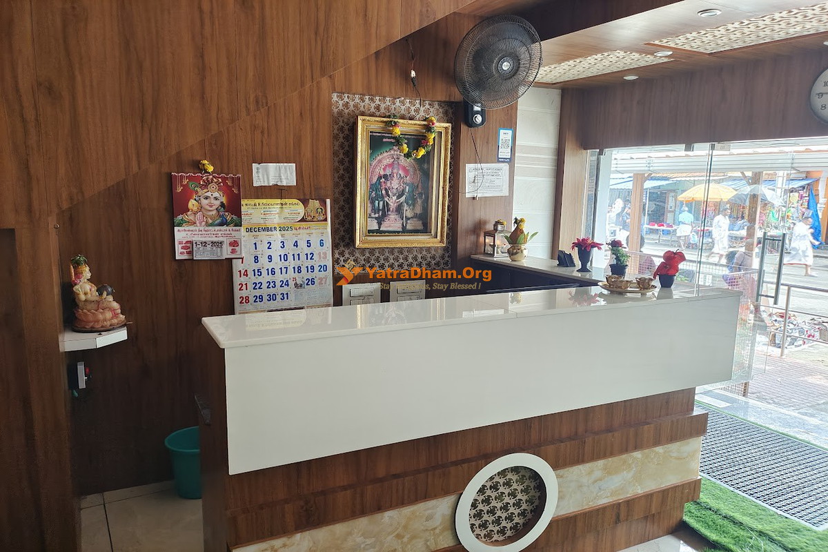 Sri Hotel Ghuru Grand Rameshwaram Room