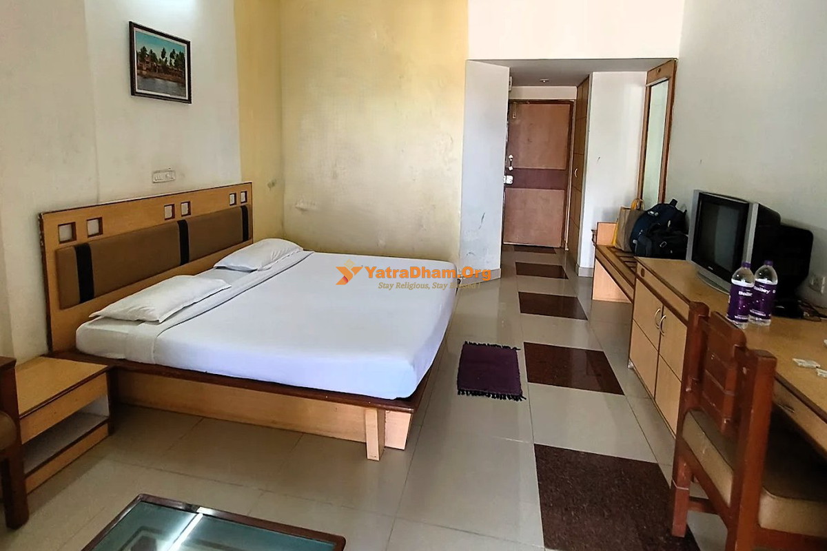 Haritha Hill Resort (Mayuri) (APTDC) Araku Room