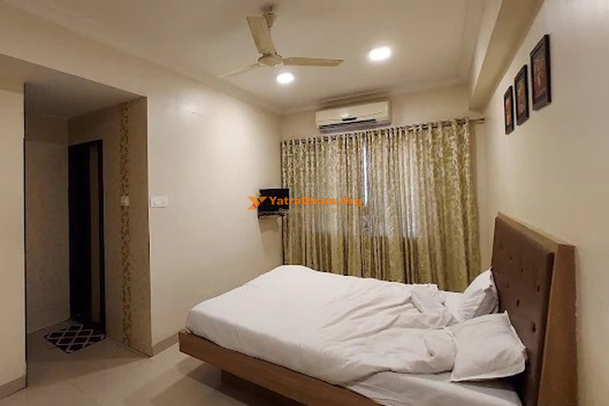 Hotel Maratha Palace Satara Room