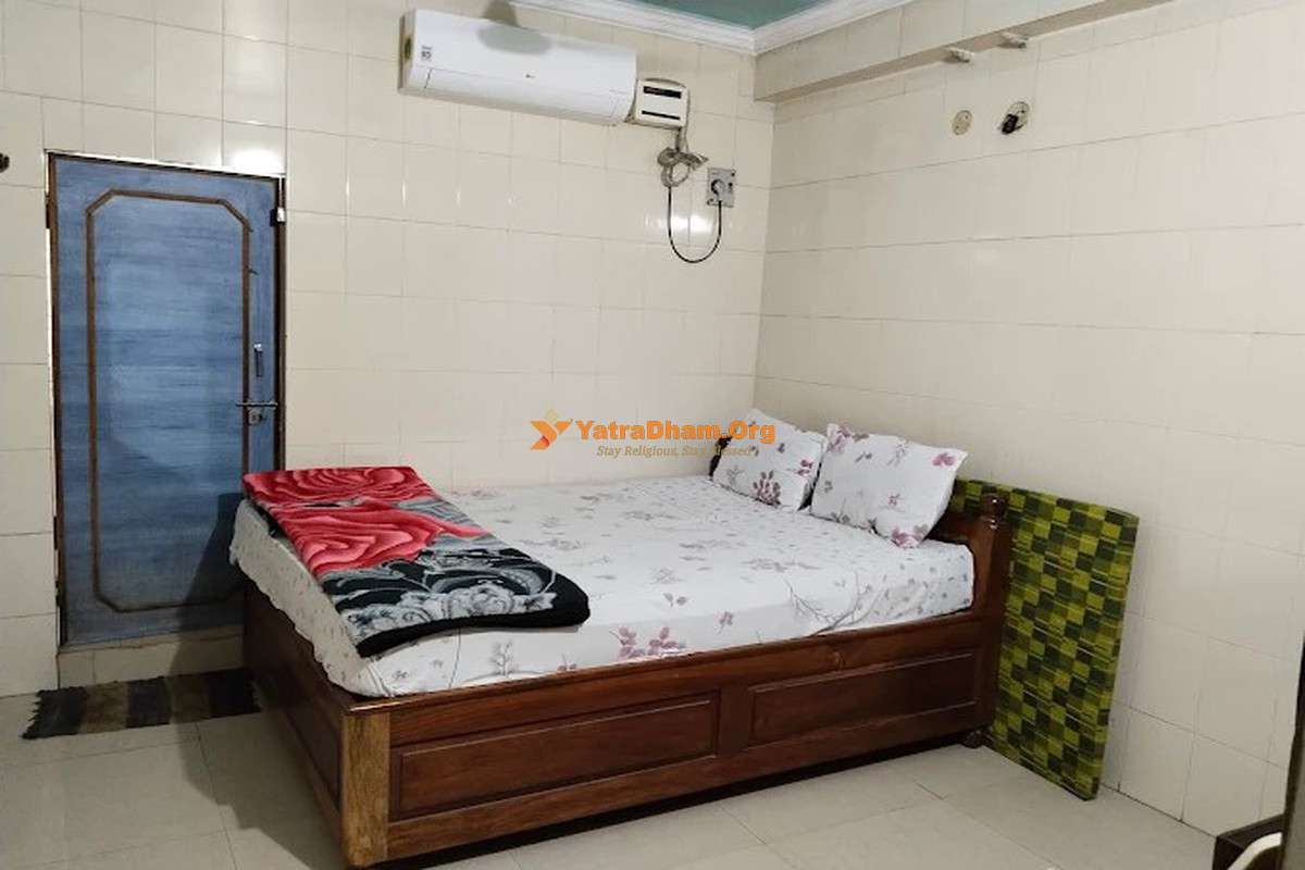 Mahalakshmi Residency Annavaram Room