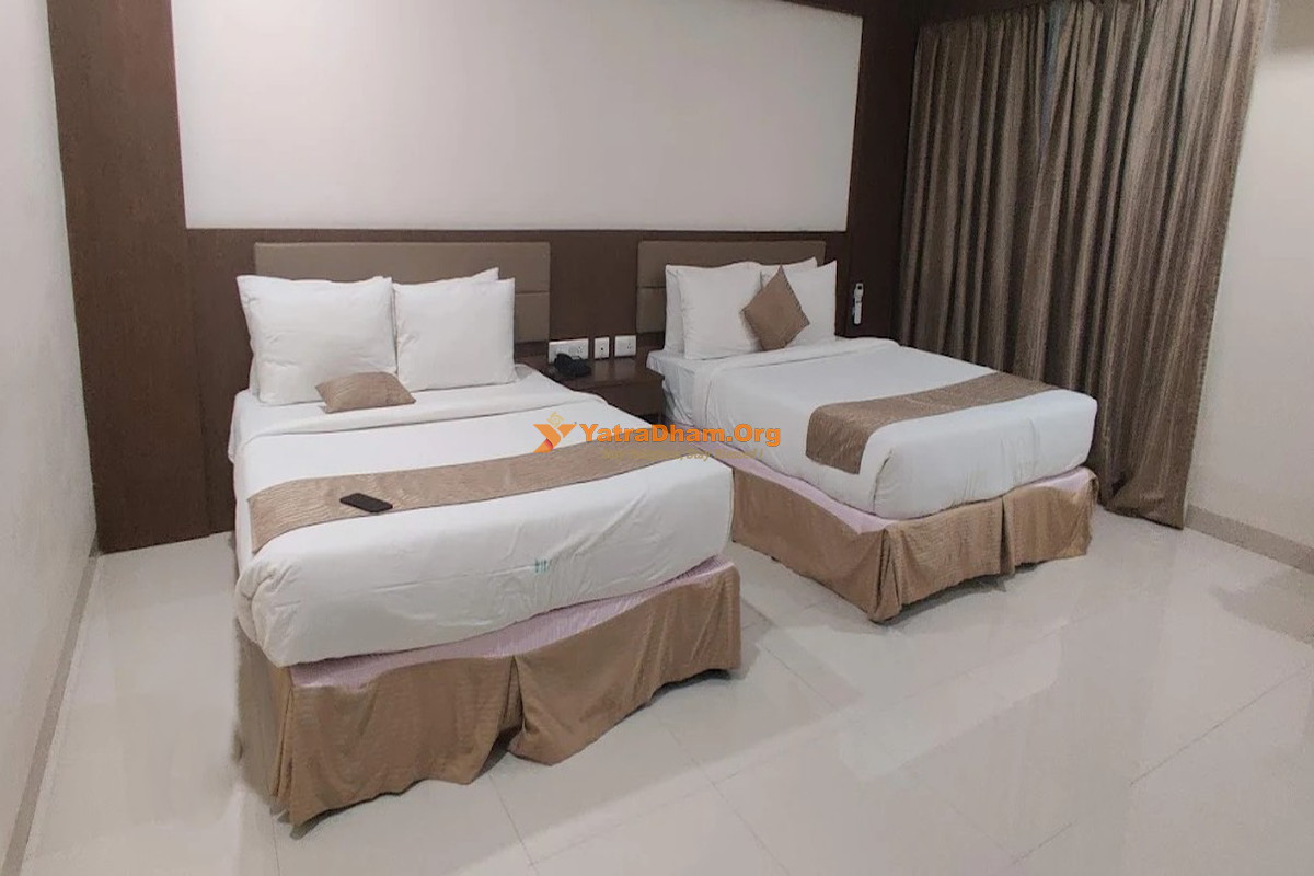 Hotel Abode Mantralayam 4 Bed Room