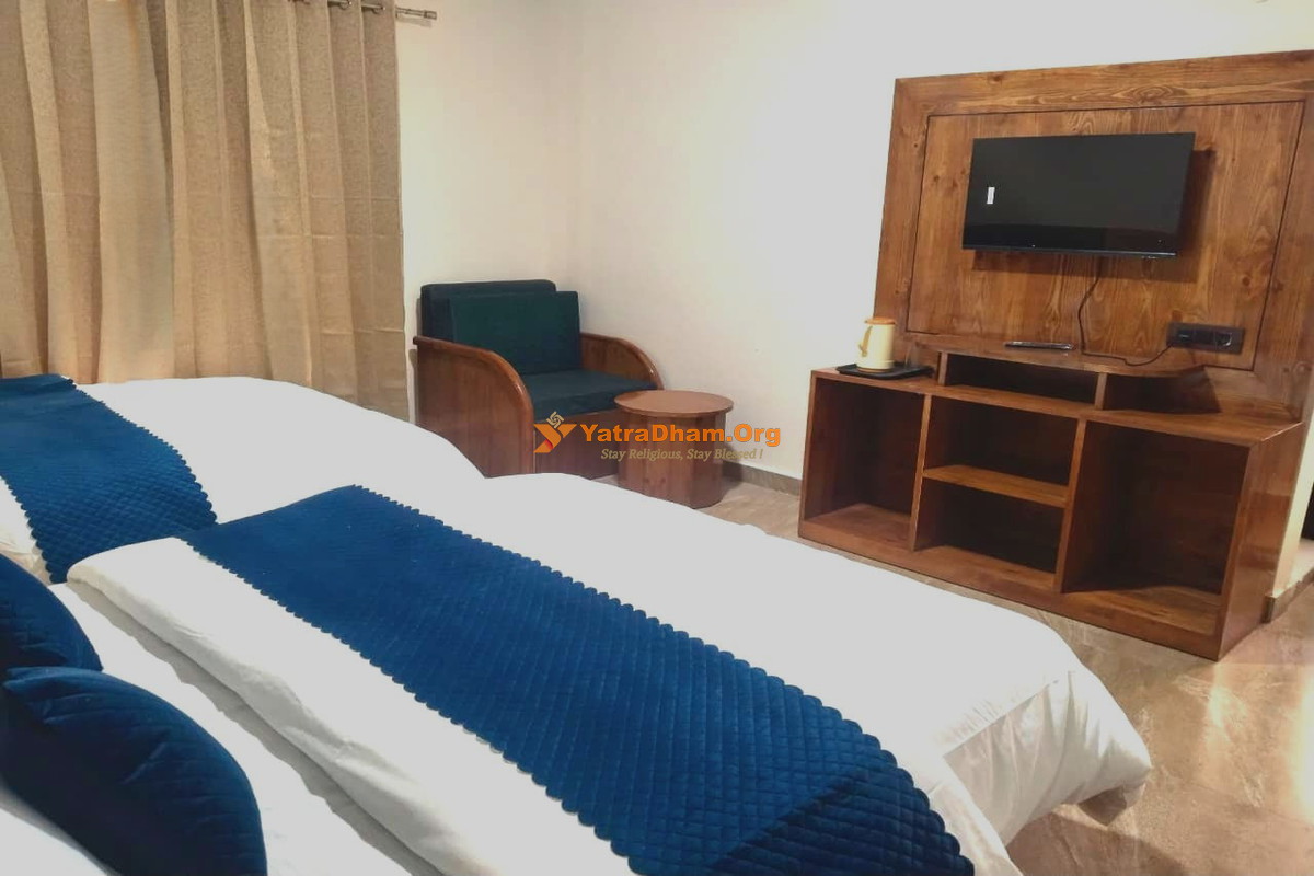 Narmada Bhawan Badrinath 4 Bed Room View