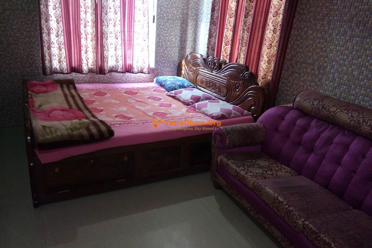 Giridhari Yatri Nivas Mayapur 2 Bed Standard Room