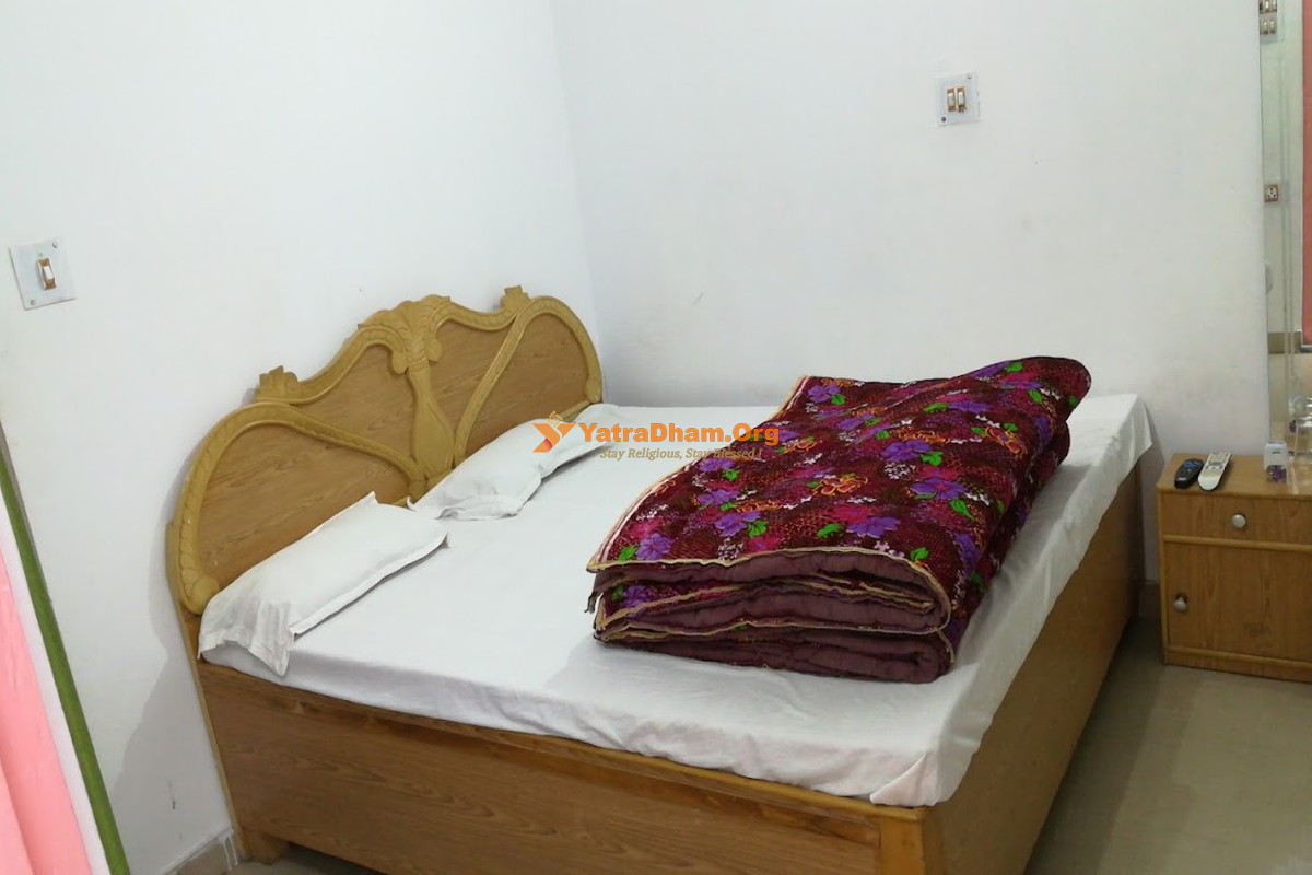 Hotel Nimantran Phata Kedarnath 2 Bed Room